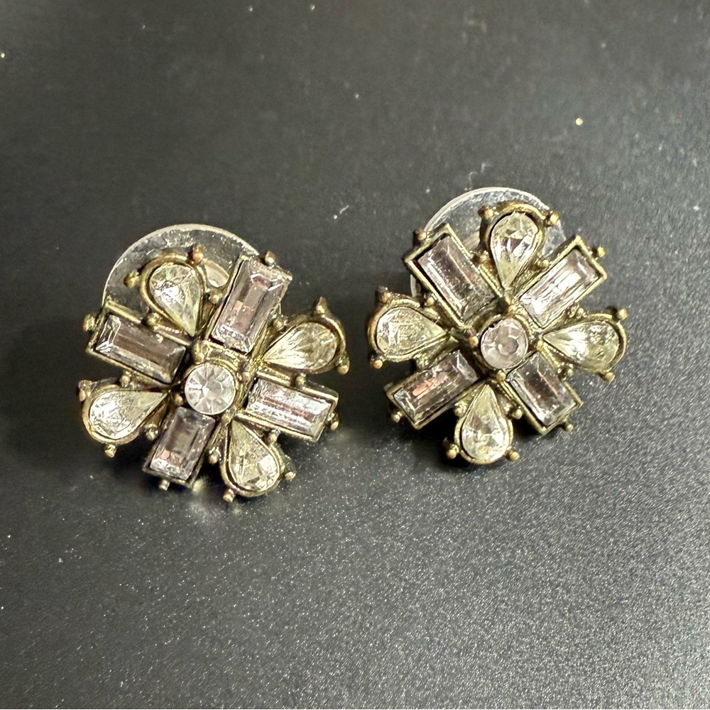 Elegant Silver and Rhinestone Stud Earrings
